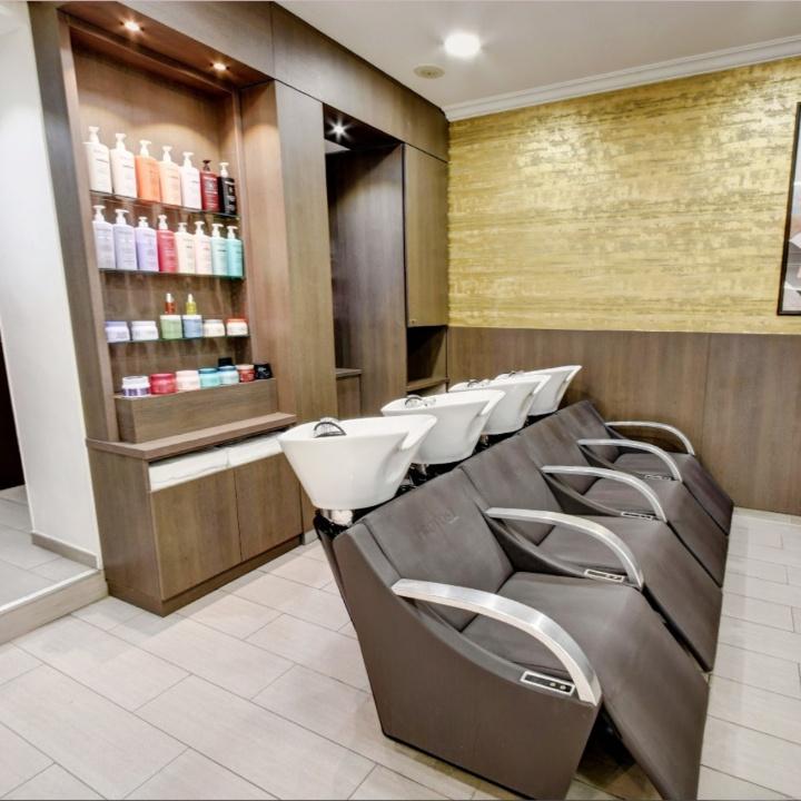 Photo espace détente bac Salon Franck Provost 5 Avenues - 13004 Marseille