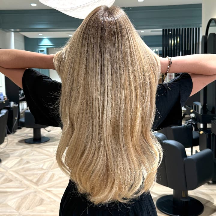 blond