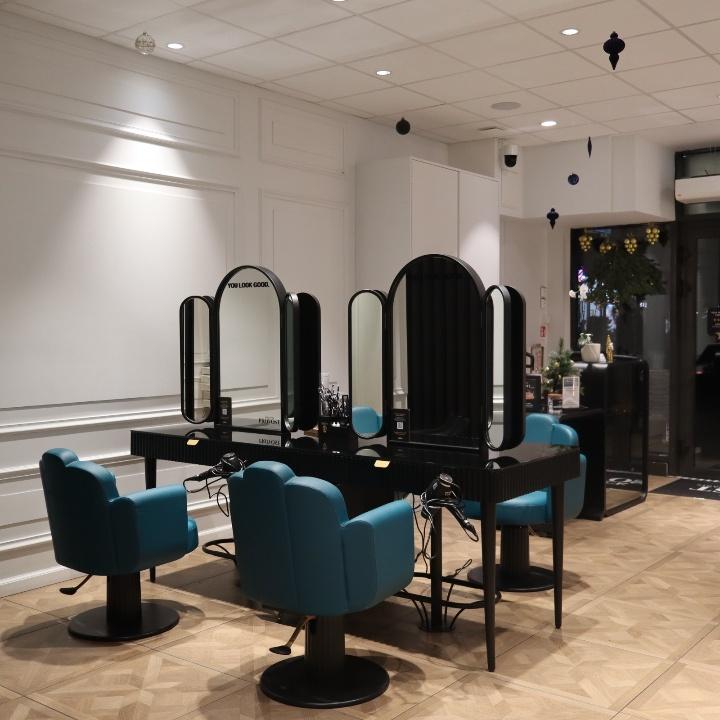 Salon